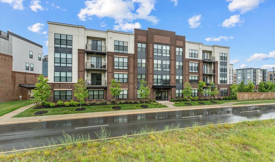 43795 TRANSIT Sq 101, Ashburn, VA 20147 - 1 Beds, 1 Bath