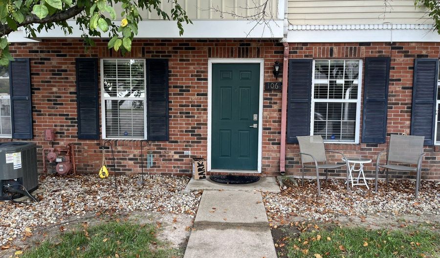 700 High St 106, Anderson, IN 46012 - 2 Beds, 2 Bath