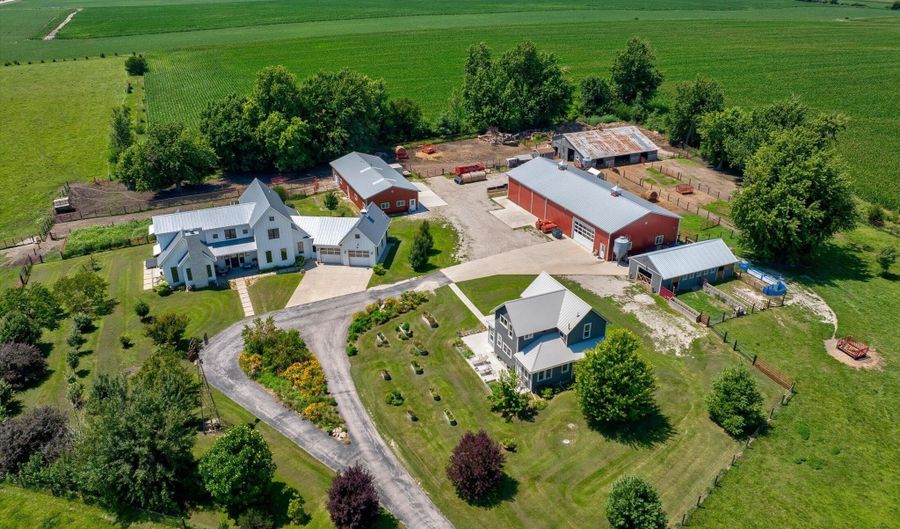 12702 NE 22nd St, Alleman, IA 50007 - 3 Beds, 3 Bath