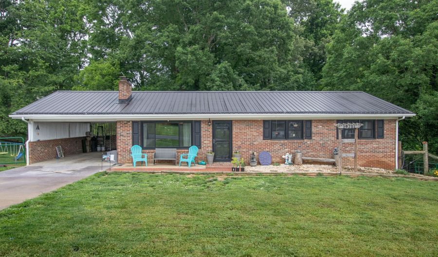 19201 Moulin St, Abingdon, VA 24210 - 3 Beds, 2 Bath