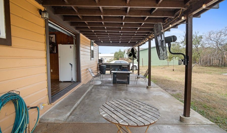 652 Rabbit Run, Aransas Pass, TX 78336 - 4 Beds, 3 Bath