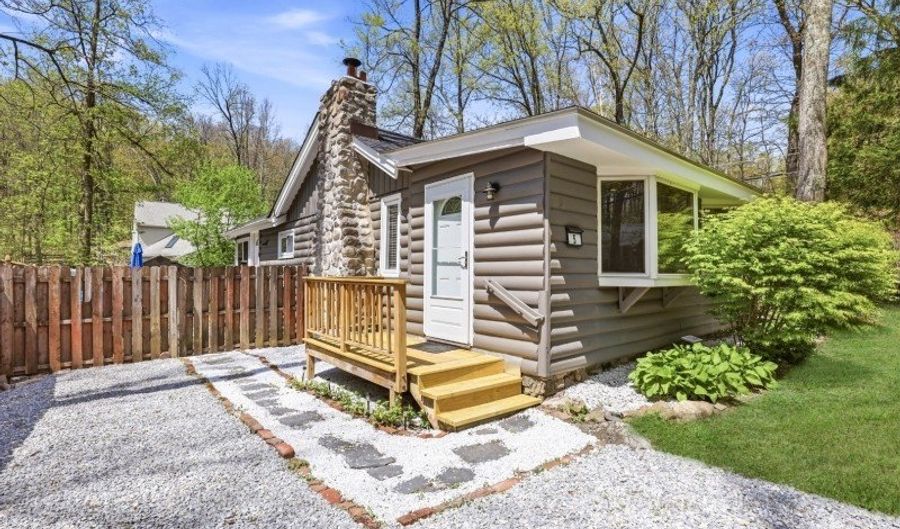 5 Sanoset Rd, Alloway, NJ 07422 - 2 Beds, 1 Bath