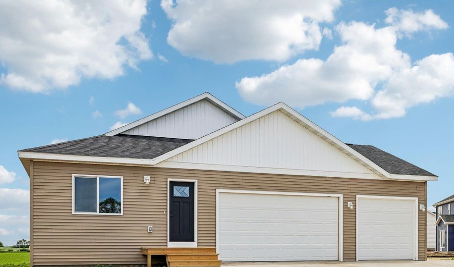 997 Bell Cir, Arlington, WI 53911 - 3 Beds, 2 Bath