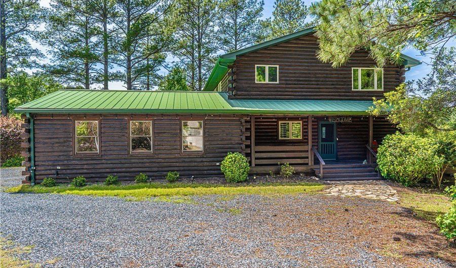 105 Lakewood Dr, Aberdeen, NC 28315 - 3 Beds, 3 Bath