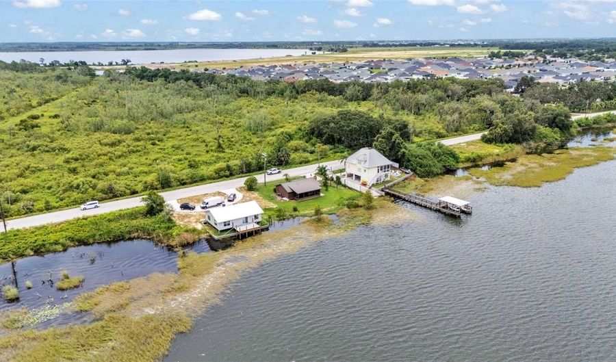 581 FL-559 FL-559, Auburndale, FL 33823 - 2 Beds, 2 Bath