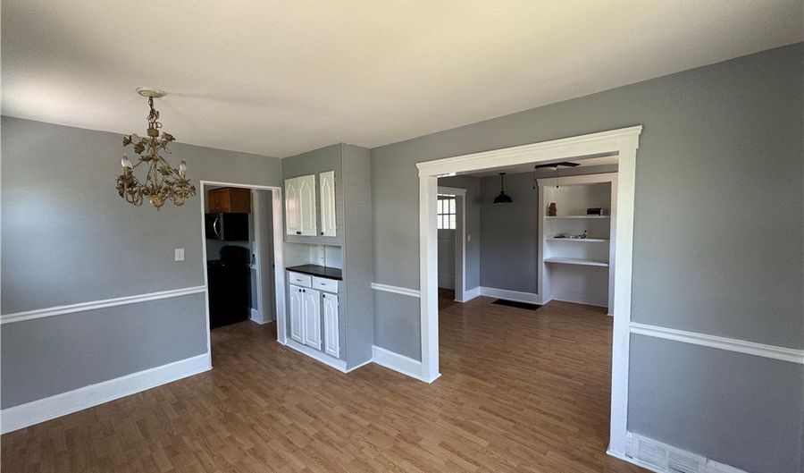 1719 E 48th St, Ashtabula, OH 44004 - 3 Beds, 1 Bath