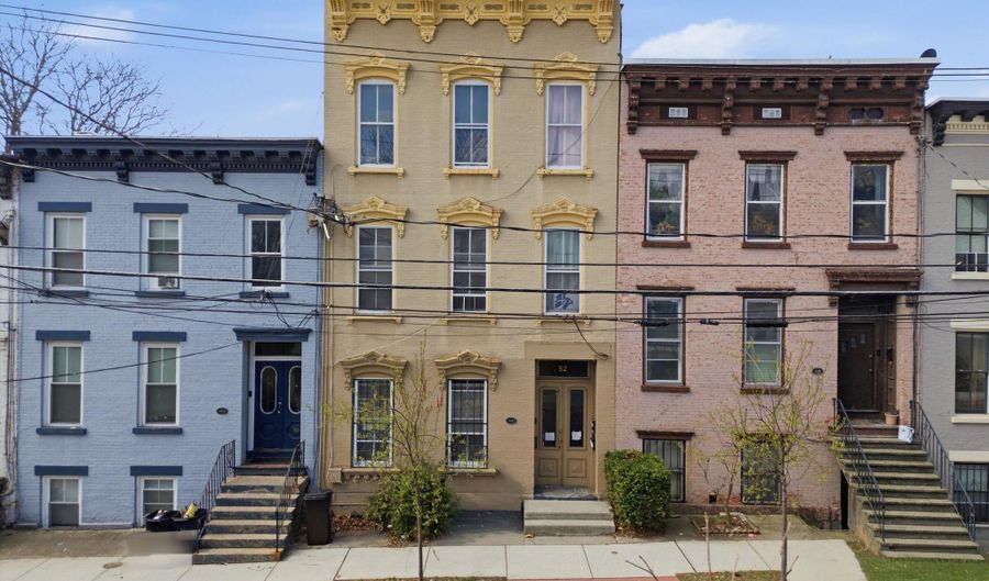 52 Park Ave, Albany, NY 12202 - 6 Beds, 3 Bath