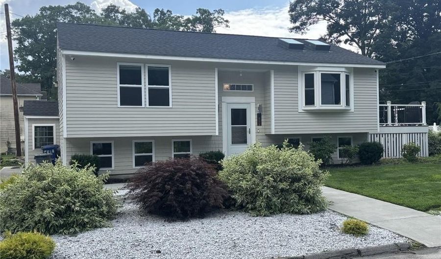 23 Granite St, Johnston, RI 02919 - 3 Beds, 2 Bath