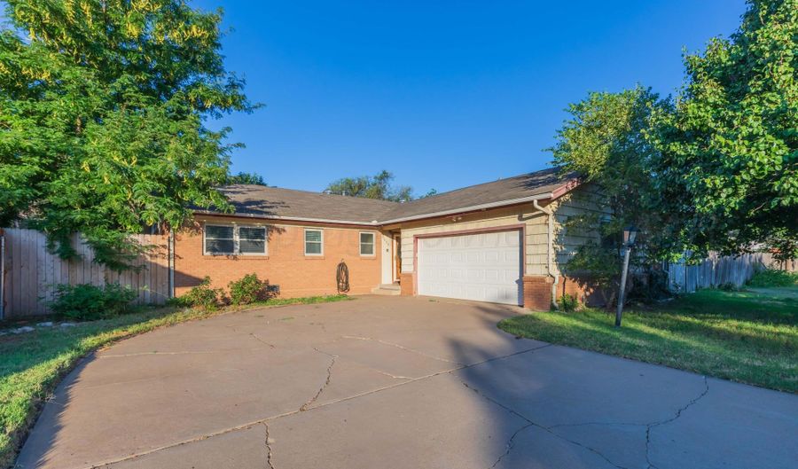 3604 JULIE Dr, Amarillo, TX 79109 - 3 Beds, 2 Bath