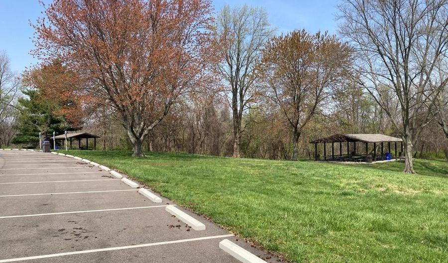 305 Parktrail Ln, Delhi, OH 45238 - 3 Beds, 3 Bath