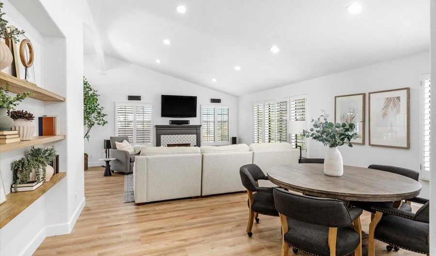 1376 Stoneridge Cir, Escondido, CA 92029 - 4 Beds, 3 Bath