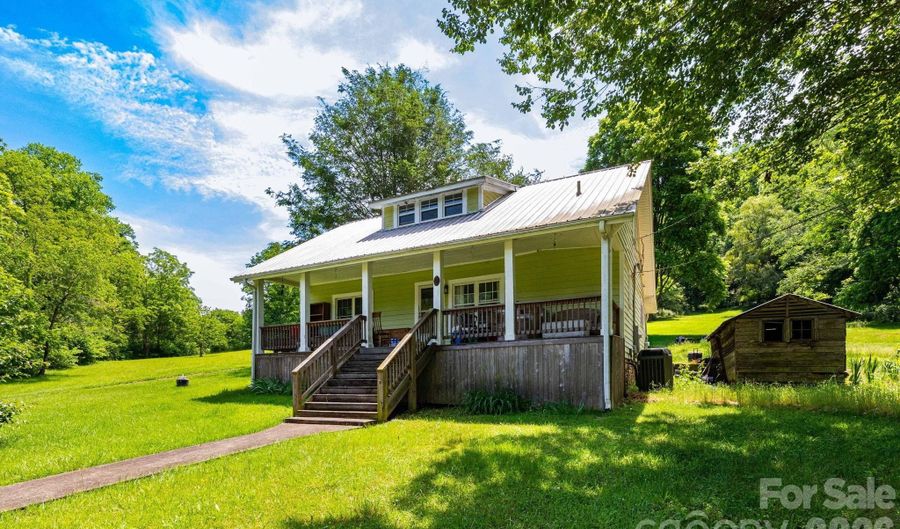 329 N Fork Rd, Barnardsville, NC 28709 - 3 Beds, 2 Bath