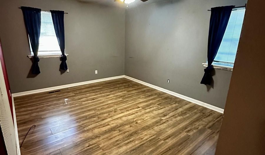417 Carson Dr, Benton, AR 72015 - 3 Beds, 2 Bath