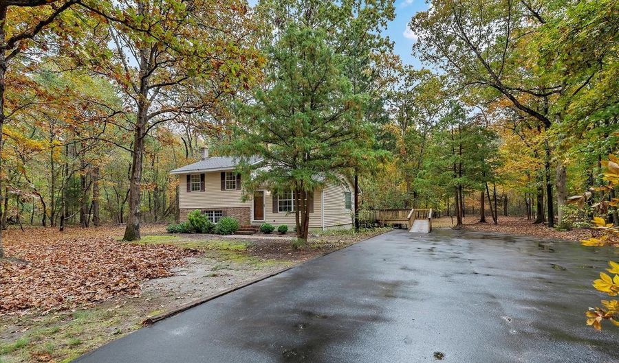 31703 HICKORY MANOR Rd, Frankford, DE 19945 - 2 Beds, 1 Bath