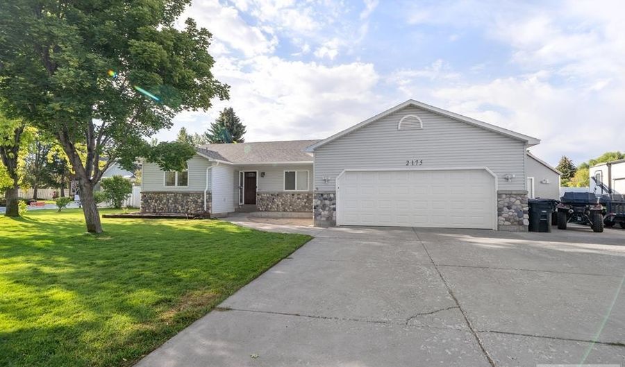 2175 Cabellaro Dr, Ammon, ID 83406 - 5 Beds, 3 Bath