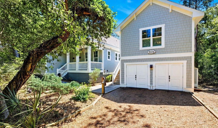 18 Three Flipper Trl, Bald Head Island, NC 28461 - 4 Beds, 5 Bath