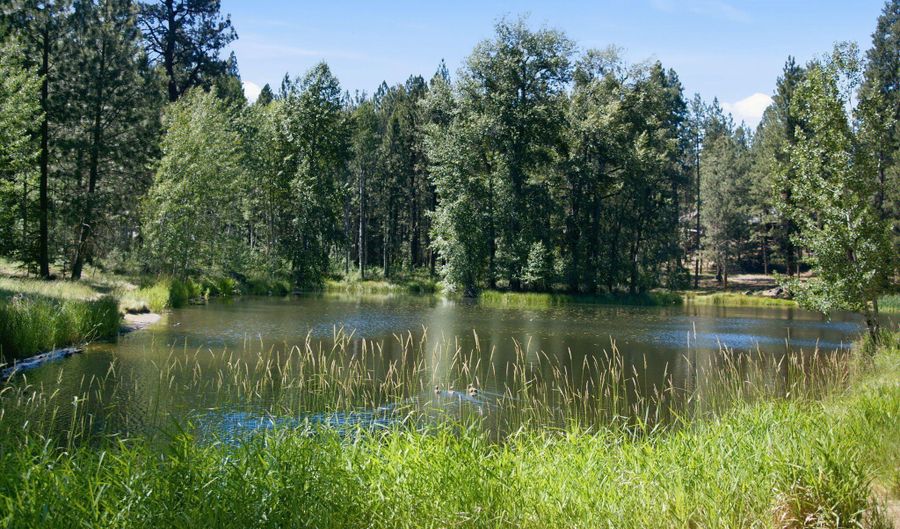 13569 Valerian Ah3, Black Butte Ranch, OR 97759 - 4 Beds, 3 Bath