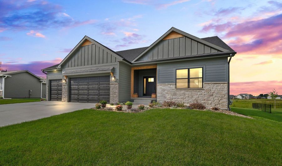 2309 NW 29th St, Ankeny, IA 50023 - 4 Beds, 5 Bath