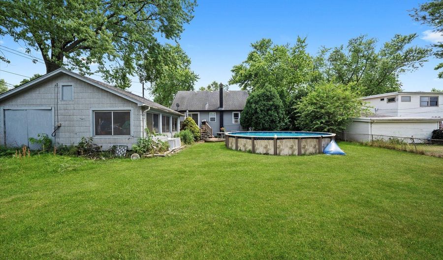 3820 W 117th St, Alsip, IL 60803 - 3 Beds, 1 Bath