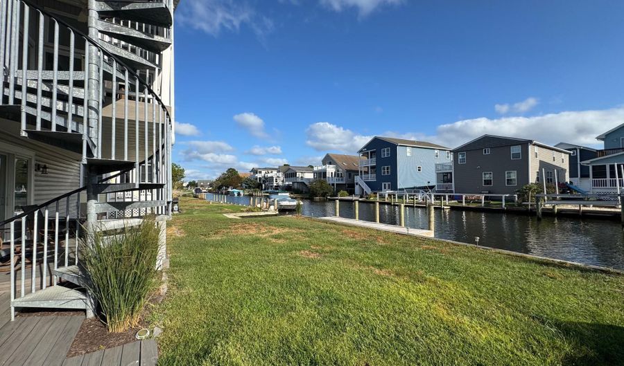 142 LAYTON Dr, Bethany Beach, DE 19930 - 4 Beds, 3 Bath