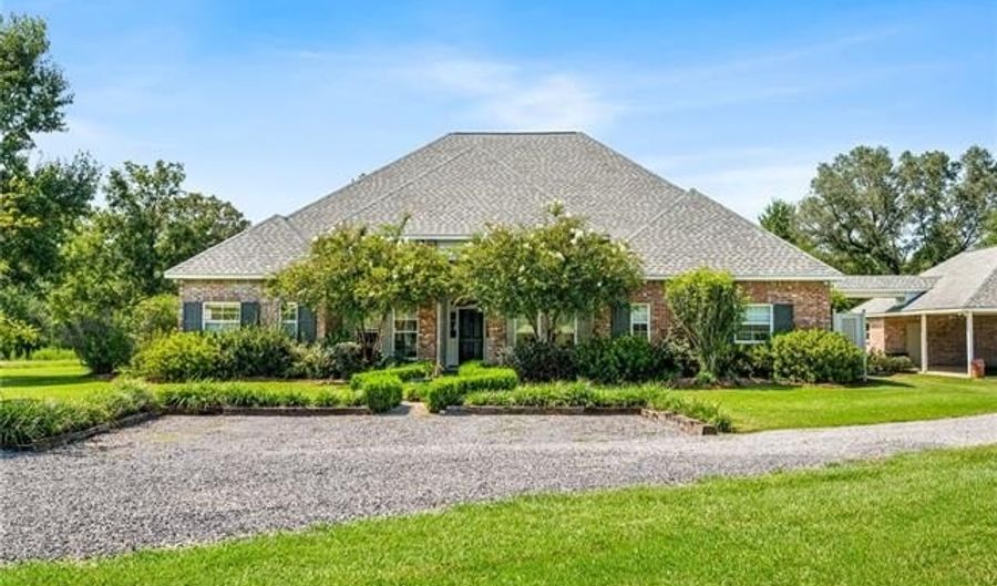 81253 OLD MILITARY Rd, Bush, LA 70431 - 3 Beds, 3 Bath