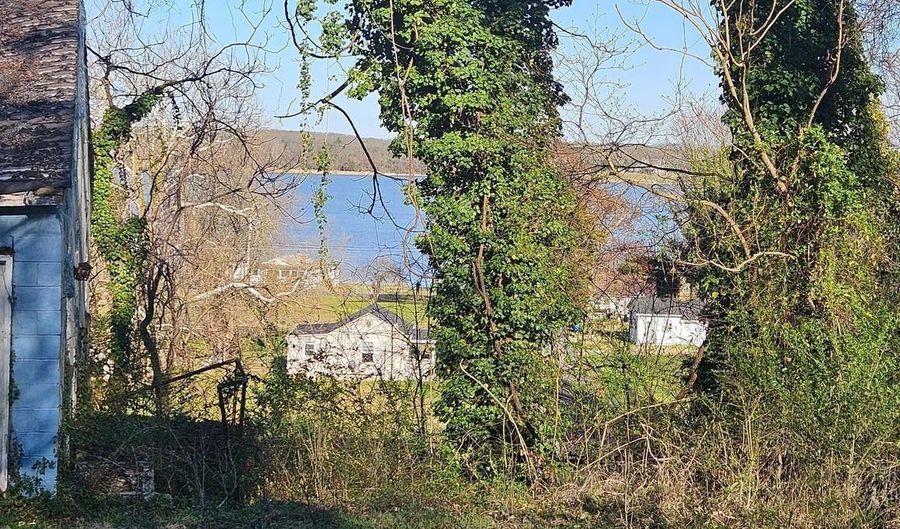 23404 WILSON Dr, Aquasco, MD 20608 - 2 Beds, 1 Bath