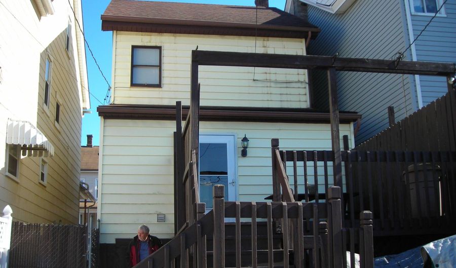 808 1st Ave, Altoona, PA 16602 - 3 Beds, 2 Bath