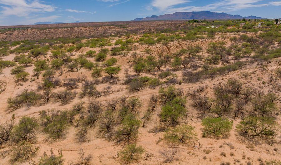 370 E Silverwood Ln, Benson, AZ 85602 - 4 Beds, 2 Bath