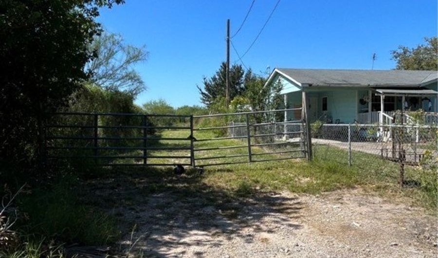 2306 S Reynolds St, Alice, TX 78332 - 3 Beds, 1 Bath