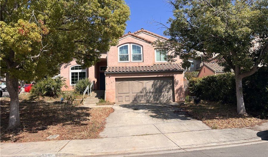 1381 Gilmore Pl, Escondido, CA 92026 - 5 Beds, 3 Bath