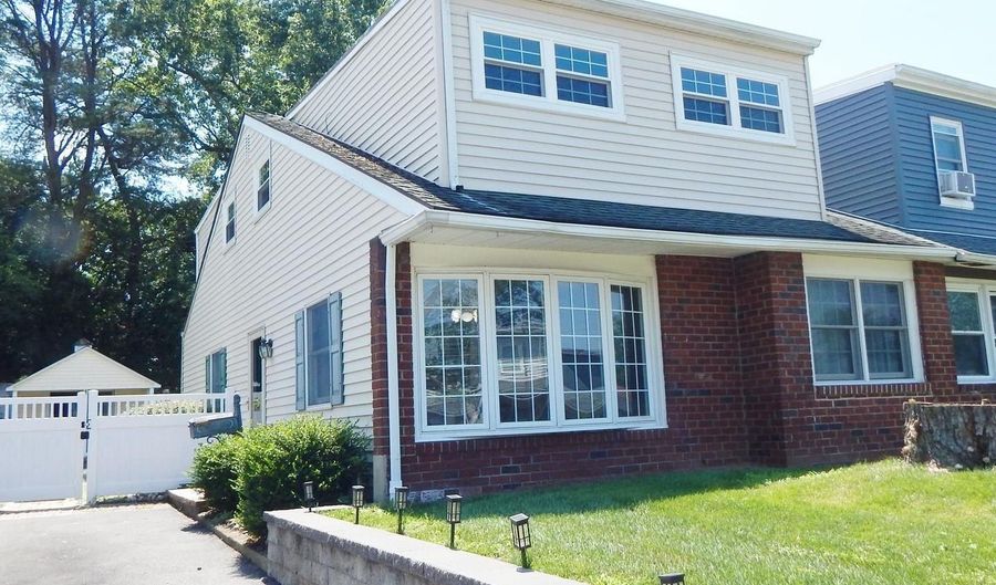 1435 EDGEWOOD Ave, Abington, PA 19001 - 3 Beds, 2 Bath