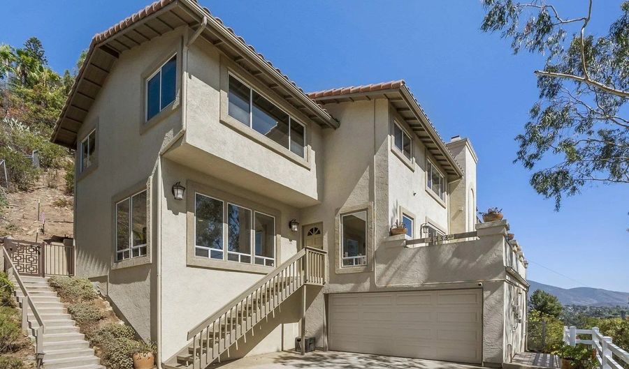 4333 Calavo Dr, La Mesa, CA 91941 - 4 Beds, 3 Bath