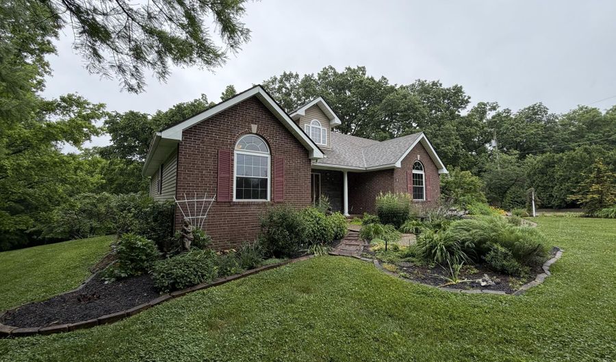 206 Meadow Ridge Dr, Bardstown, KY 40004 - 4 Beds, 3 Bath