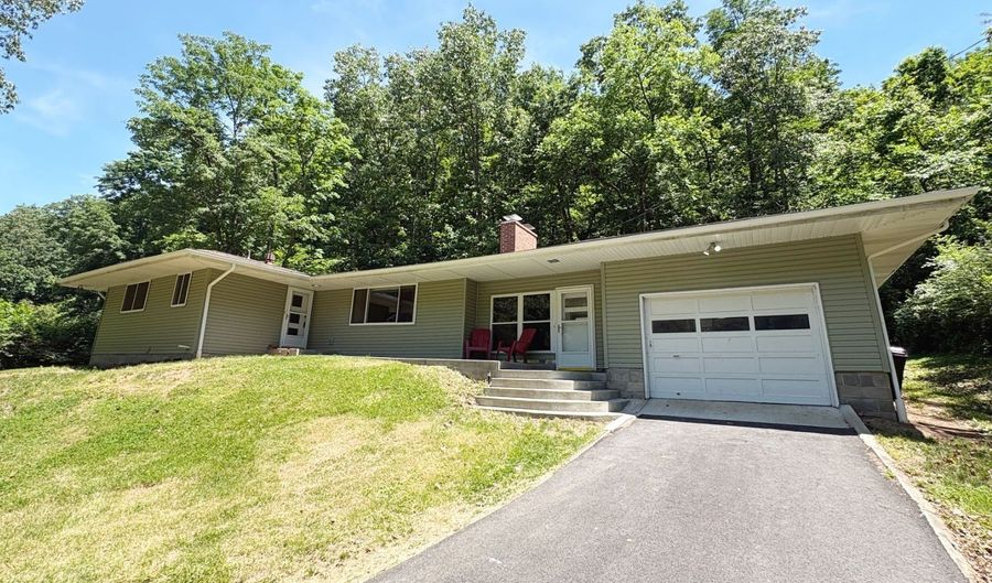 7 Cable Ln, Athens, OH 45701 - 3 Beds, 2 Bath