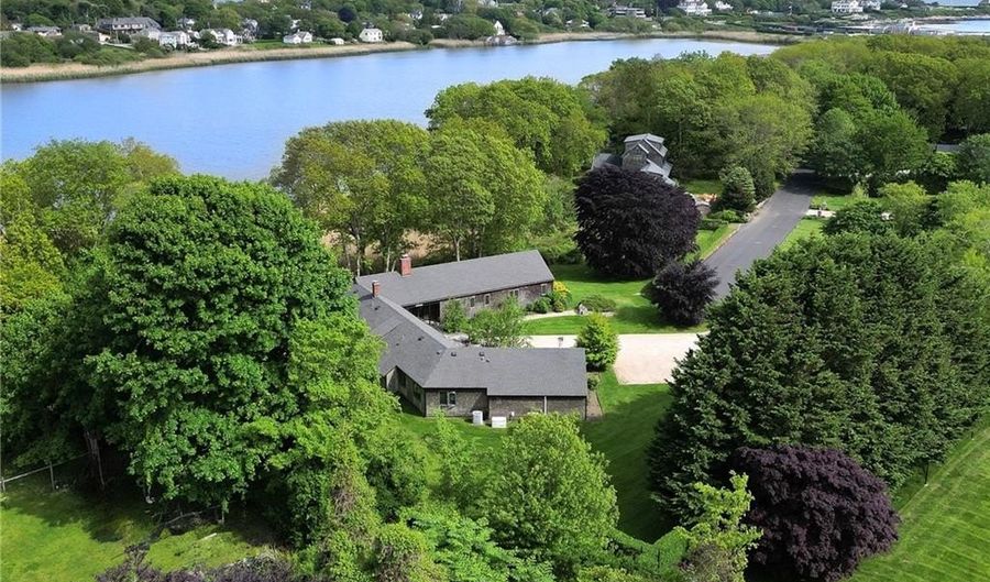 4 Alpond Dr, Newport, RI 02840 - 5 Beds, 5 Bath
