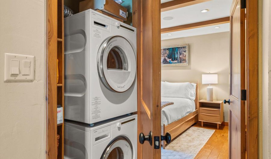 825 E Hopkins Ave 2S, Aspen, CO 81611 - 3 Beds, 2 Bath