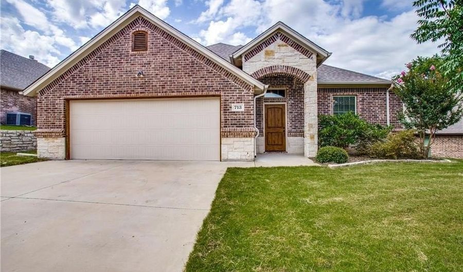 713 Westgate Dr, Aledo, TX 76008 - 4 Beds, 3 Bath