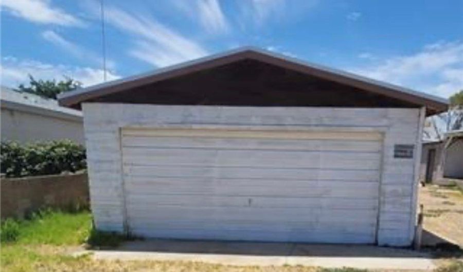 3 Piute Valley Dr, Cal Nev Ari, NV 89039 - 2 Beds, 2 Bath