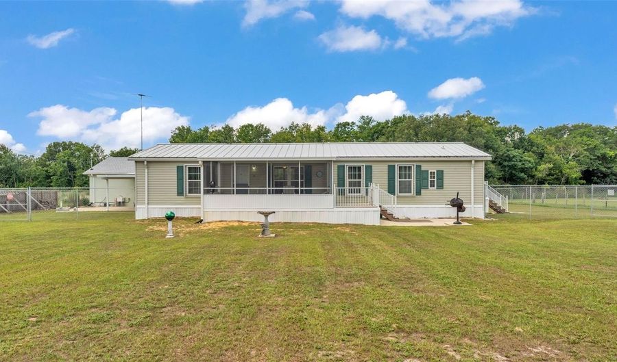 620 HOWARD Rd, Auburndale, FL 33823 - 3 Beds, 2 Bath