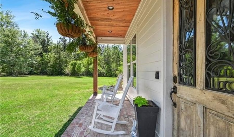 75073 JACK LLOYD Rd, Abita Springs, LA 70420 - 4 Beds, 4 Bath