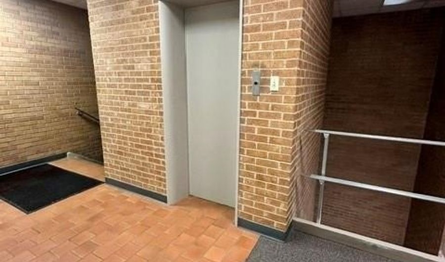 310 N Willis St 225, Abilene, TX 79603 - 0 Beds, 0 Bath