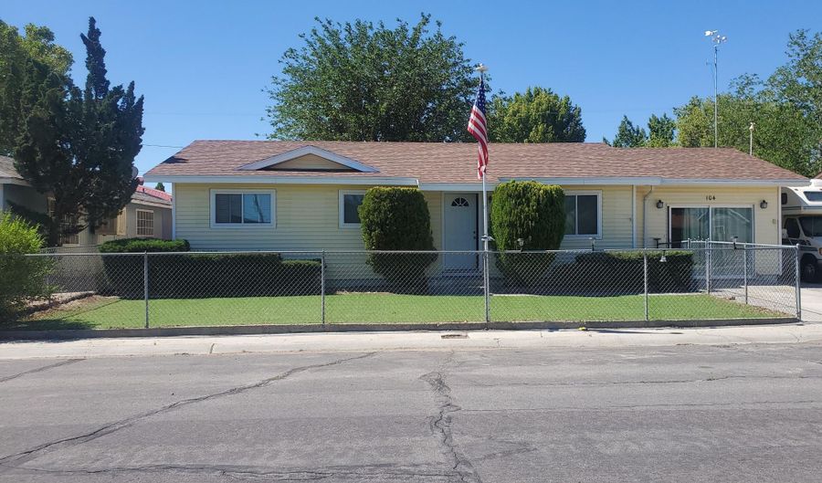 104 W 3rd St, Hawthorne, NV 89415 - 4 Beds, 2 Bath