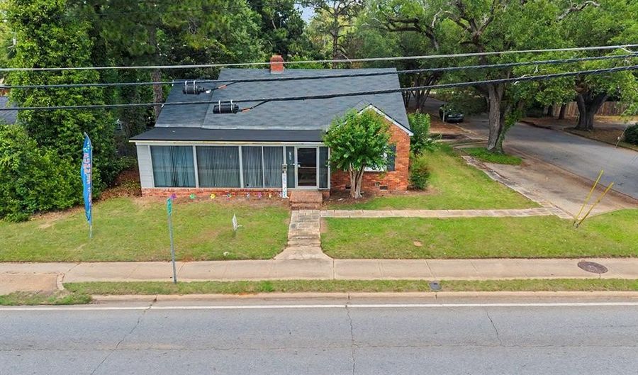 700 Slappey Blvd N, Albany, GA 31707 - 0 Beds, 0 Bath