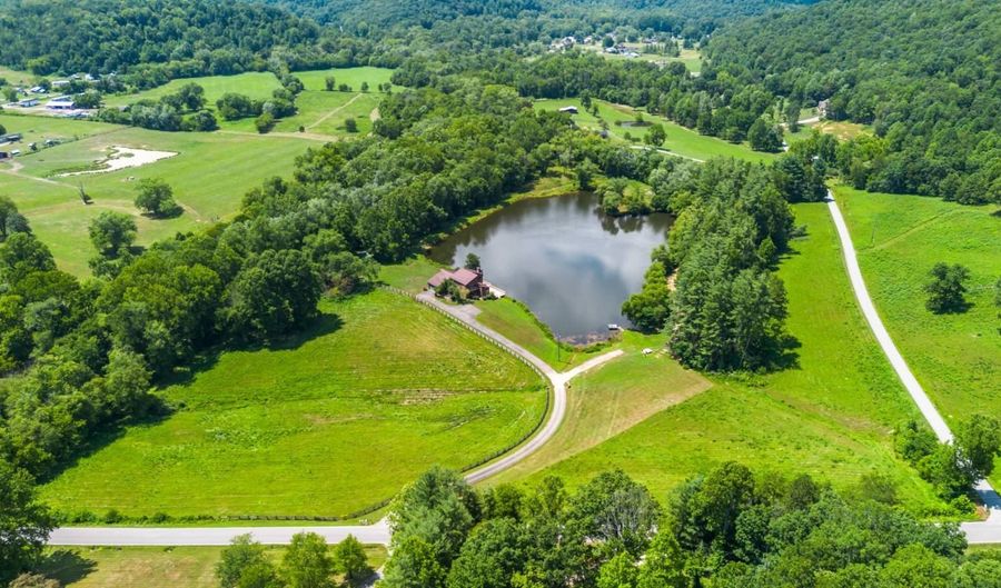 106 DK Ranch Ln, Ashland, KY 41102 - 4 Beds, 3 Bath