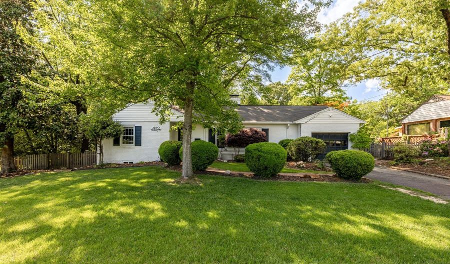 4112 DOWNING St, Annandale, VA 22003 - 4 Beds, 3 Bath