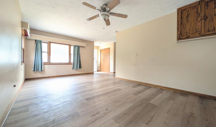 1003 9th Ave, Anoka, MN 55303 - 3 Beds, 1 Bath