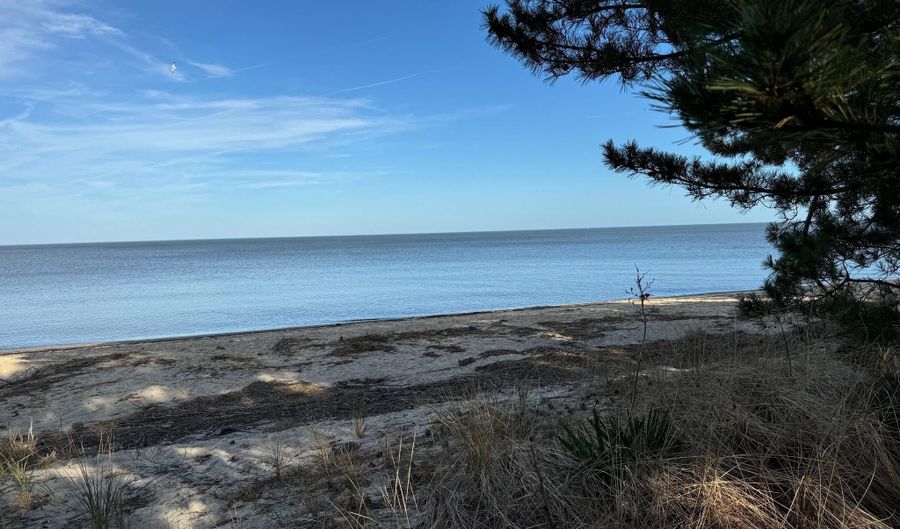 217 N BAYSHORE Dr, Frederica, DE 19946 - 3 Beds, 3 Bath