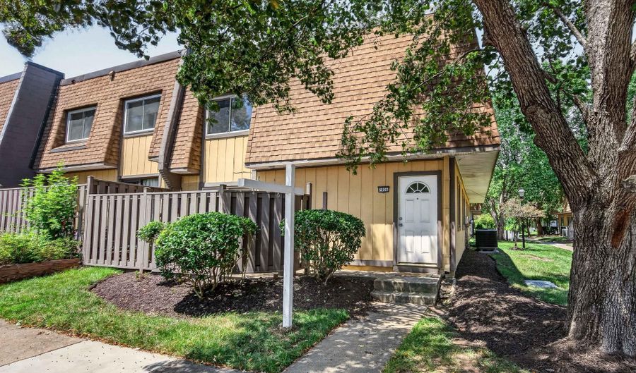 7926 SAN LEANDRO Pl A, Alexandria, VA 22309 - 3 Beds, 3 Bath