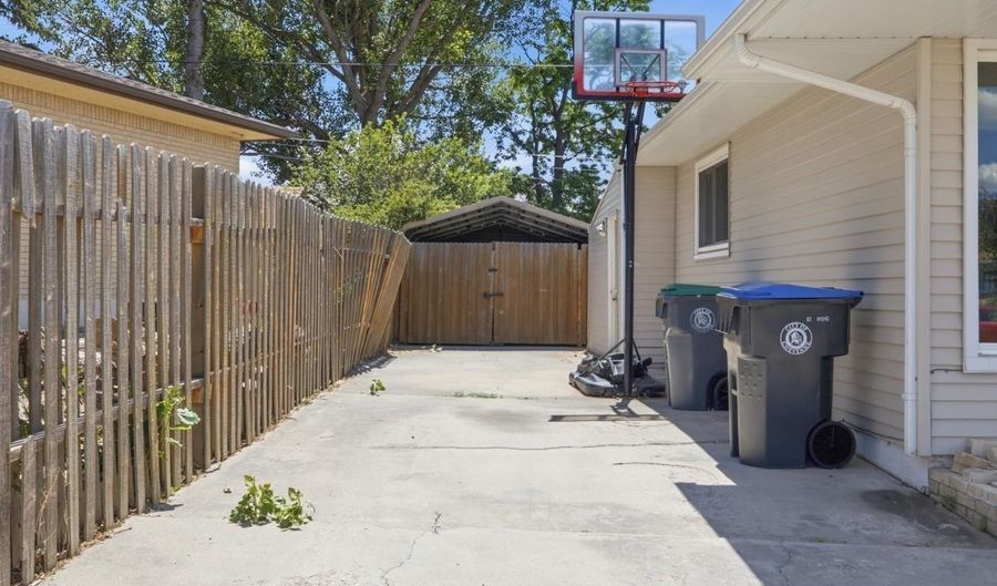 4413 E 7TH St, Cheyenne, WY 82001 - 4 Beds, 3 Bath