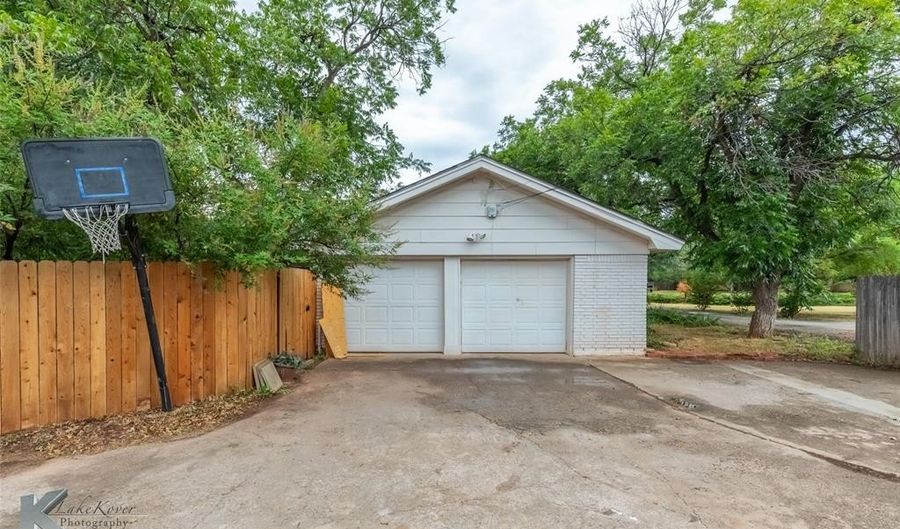 4102 Concord Ct, Abilene, TX 79603 - 4 Beds, 3 Bath